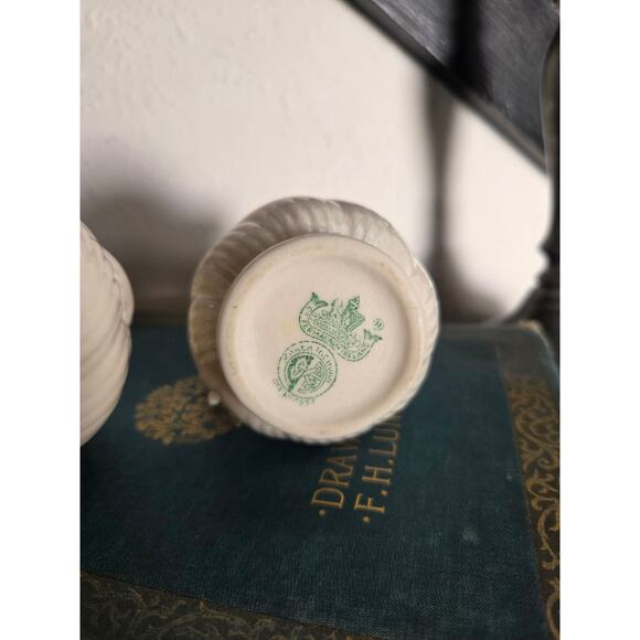 Belleek Ribbon Bow Creamer and Sugar Set Ireland Ivory Parian Porcelain Vintage - Picture 9 of 9